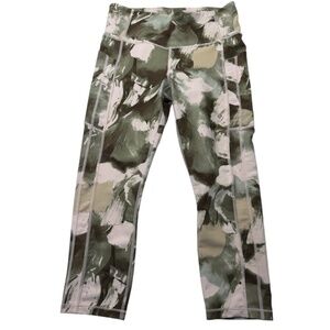 Athleta Ultimate Stash II Capri Painted Energy Leggings, Size Medium Green Pink